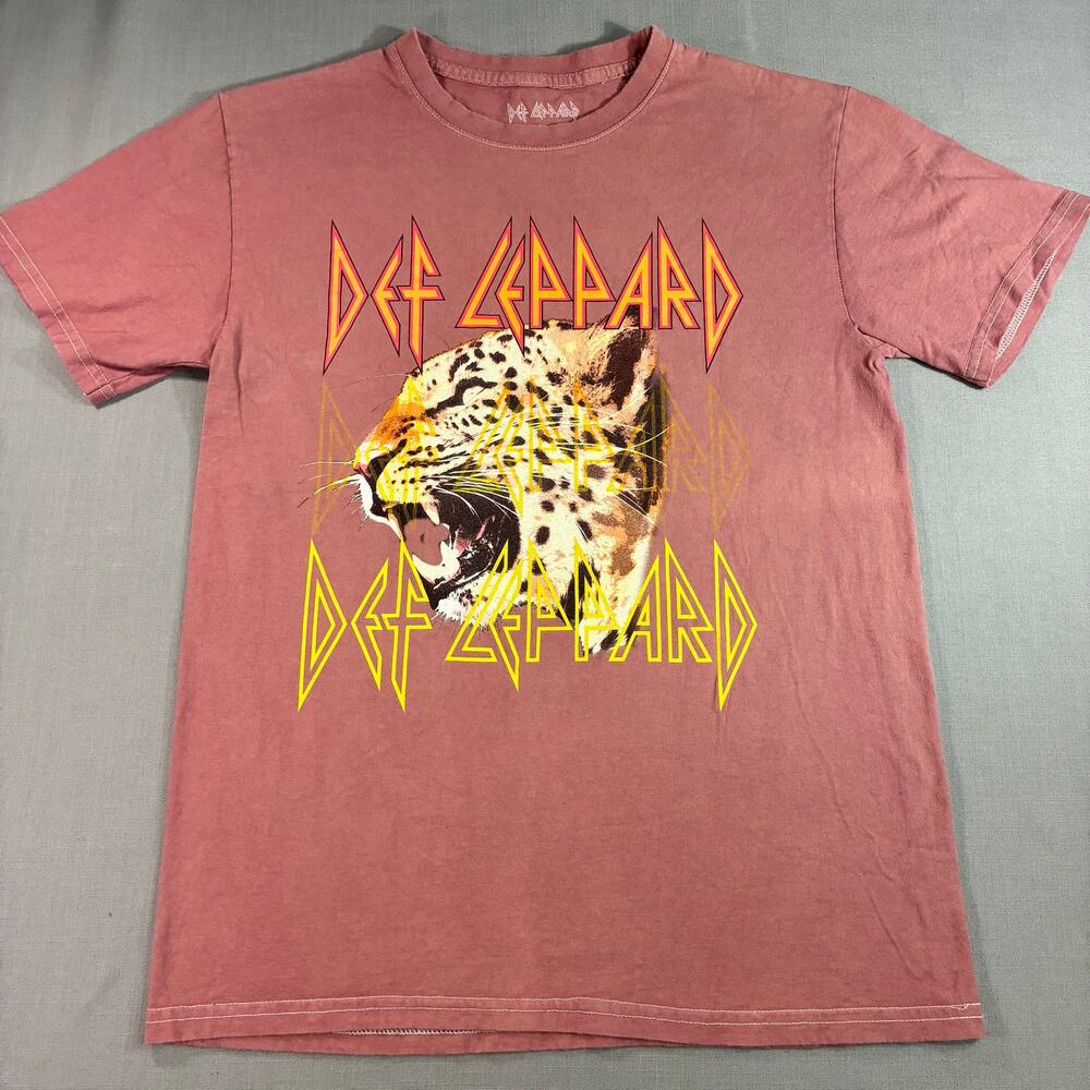 Def Leppard Leopard Graphic Band T-Shirt Pink Mens Medium Rock Tee 2023